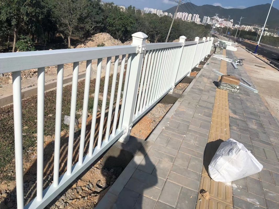 Bahçe veya Ön Avlu FRP Çit Özel Boyut ve Renk