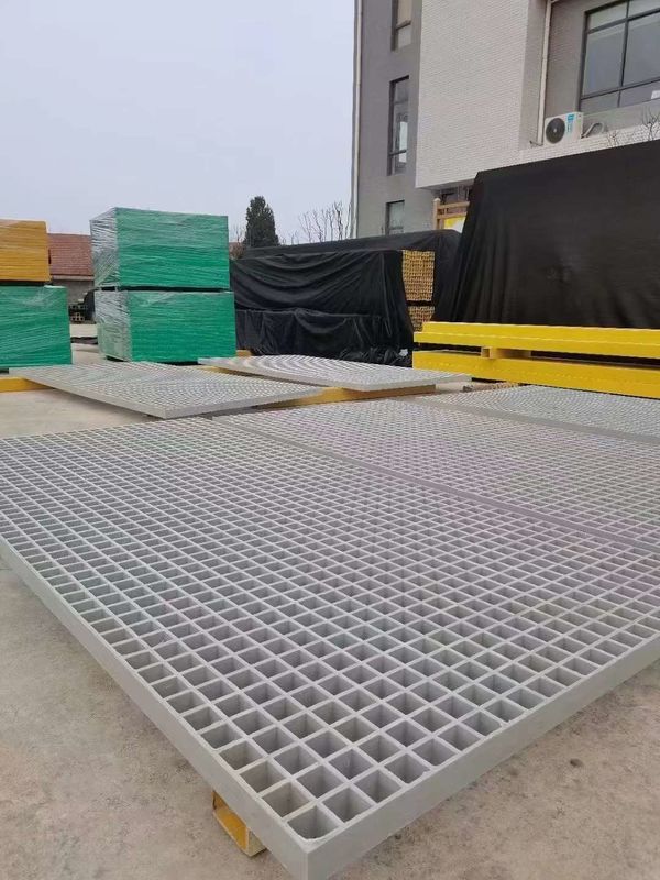 Elektroplating Plant Walkway 38*38*30mm FRP ızgaraları kullanın Özel Boyut ve Renk