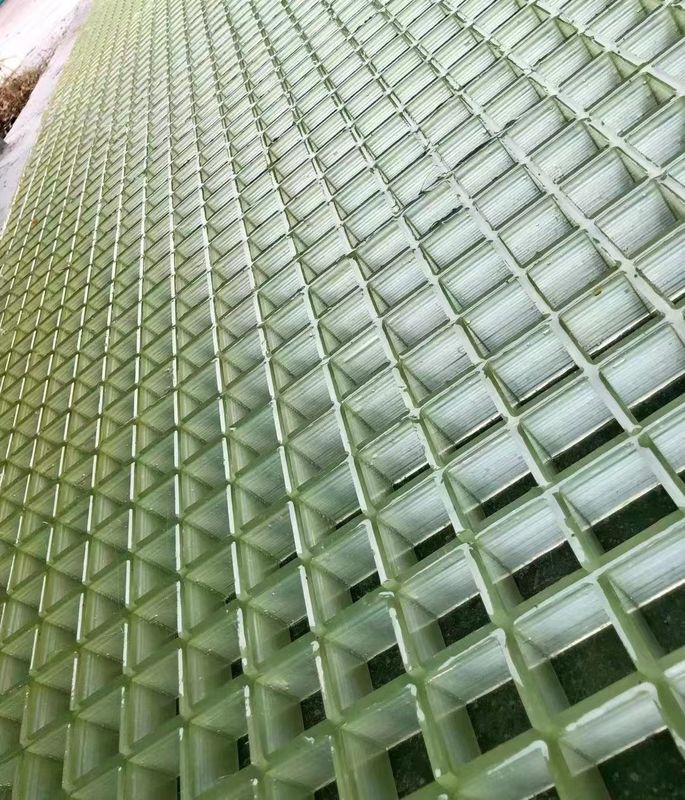 Saf reçine ızgara FRP ızgara yürüyüş yolu veya platform kullanımı 38 * 38 * 38mm özelleştirilmiş panel boyutu
